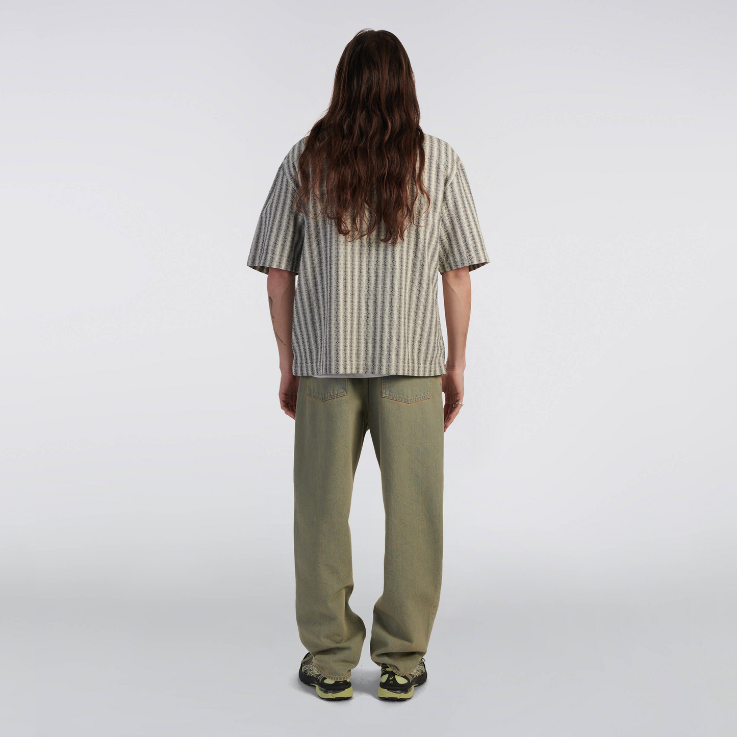 Saga Short Sleeve Shirt Black / White (Grid Stripe)