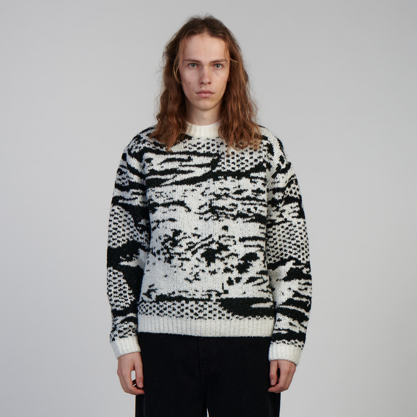 Panku Sweater White / Black